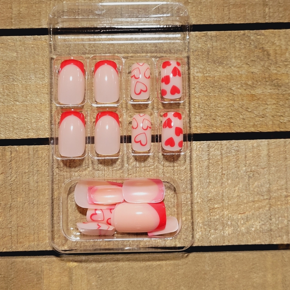 Boutique Press On Nails